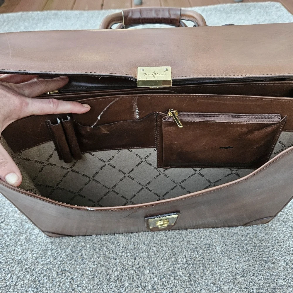 Vintage Heavy Leather COLE HAAN Executive CEO Lawyer Briefcase Brown Bag ITALY